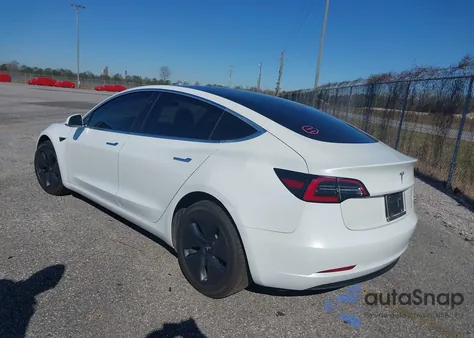 2020 Tesla Model 3 Standard Range Plus Rear-Wheel Drive/Standard Range Rear-Wheel Drive из США, поврежденный, VIN 5YJ3E1EA9LF645371